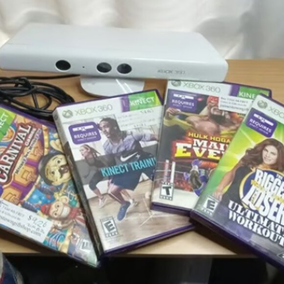 Kinect Sensor Bundle 4 Xbox 360 Video Games + White Kinect Camera - Picture 1 of 1